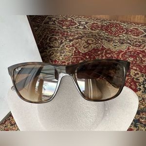 Ray-Ban Sunglasses - RB4181